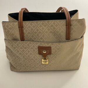 Tommy Hillfiger textured beige lightweight shoulder bag